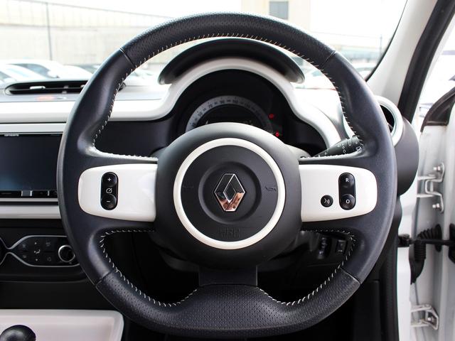 トゥインゴ インテンス　禁煙車　カロッツェリア製ナビゲーション　バックカメラ　ＴＶ　ブルートゥース接続　ＬＥＤヘッドライト・ポジションランプ　アイドリングストップ　リアパーキングセンサー　クルーズコントロール　ＥＣＯモード（5枚目）