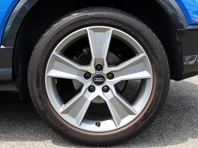 Ｑ２ ハッシュタグ　コントラストスタイリング　１オーナー　禁煙車　ナビゲーションパッケージ　アシスタンスパッケージ　バーチャルコックピット　オートマチックテールゲート　ＭＭＩナビゲーション　バックカメラ　ＴＶ　ＬＥＤヘッドライト　ＡＣＣ　ＢＳＭ（23枚目）