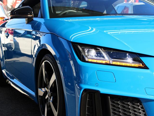 ＴＴクーペ Ｓラインコンペティション　禁煙車　限定車　コンフォ－トパッケージ　ブラックスタイリングパッケージ　バーチャルコックピット　ＭＭＩナビゲーション　ＴＶ　バックカメラ　ＲＳリヤスポイラー　マトリクスＬＥＤヘッドライト　スマートキー（16枚目）