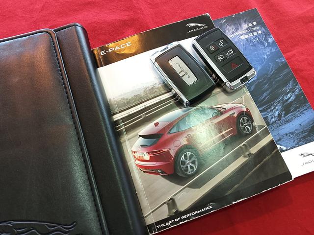 Ｅペイス Ｓ　１８０ＰＳ　禁煙車　純正ナビゲーションシステム　ＴＶ　３６０°カメラ　バーチャルコックピット　サイドステップ　ＬＥＤライト　　ブラインドスポットモニター　レーンキープアシスト　電動リアゲート　ドライブレコーダー（2枚目）