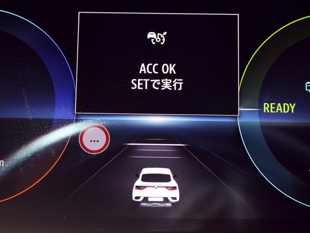 アルカナ ルノー スポール ラインE-テックハイブリッド 禁煙車 アダプティブクルーズコントロール 360°カメラ 電動ハーフレザーシート&ヒーター ブラインドスポットモニター レーンキープアシスト ハンズフリーアクセス アップルカープレイアンドロイドオート(7枚目)