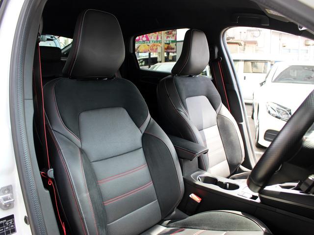 アルカナ ルノー スポール ラインE-テックハイブリッド 禁煙車 アダプティブクルーズコントロール 360°カメラ 電動ハーフレザーシート&ヒーター ブラインドスポットモニター レーンキープアシスト ハンズフリーアクセス アップルカープレイアンドロイドオート(12枚目)