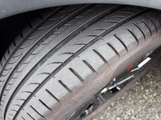 アルカナ ルノー スポール ラインE-テックハイブリッド 禁煙車 アダプティブクルーズコントロール 360°カメラ 電動ハーフレザーシート&ヒーター ブラインドスポットモニター レーンキープアシスト ハンズフリーアクセス アップルカープレイアンドロイドオート(27枚目)