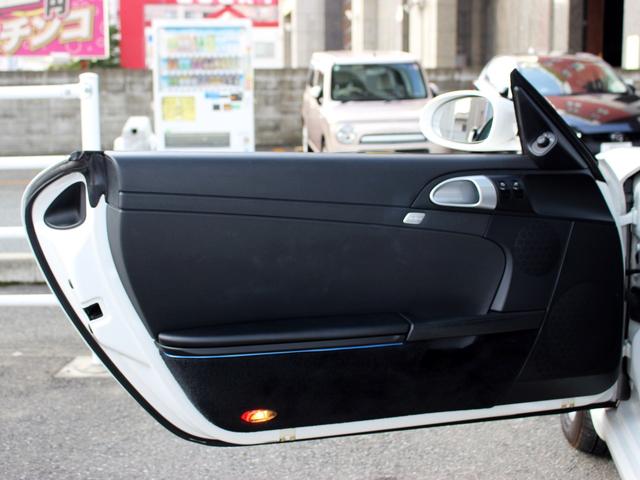 PORSCHE CAYMAN BASE GRADE