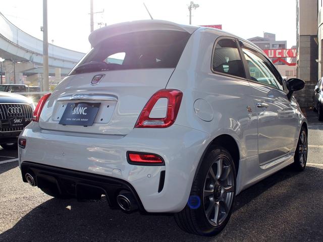 アバルト595 ベースグレード 禁煙車 アップルカープレイ・アンドロイドオート接続 キセノンライト LEDデイタイムランニングライト 純正前後ドライブレコーダー 純正16インチアルミホイール アルミペダル・DASHアルミフットレスト(30枚目)