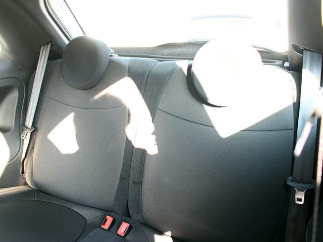 アバルト595 ベースグレード 禁煙車 アップルカープレイ・アンドロイドオート接続 キセノンライト LEDデイタイムランニングライト 純正前後ドライブレコーダー 純正16インチアルミホイール アルミペダル・DASHアルミフットレスト(55枚目)