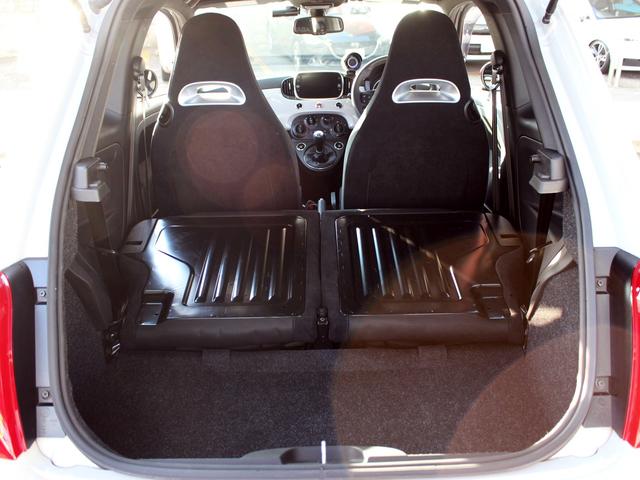 アバルト595 ベースグレード 禁煙車 アップルカープレイ・アンドロイドオート接続 キセノンライト LEDデイタイムランニングライト 純正前後ドライブレコーダー 純正16インチアルミホイール アルミペダル・DASHアルミフットレスト(64枚目)