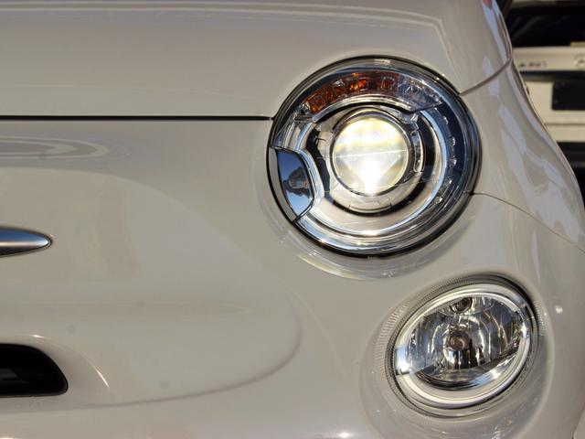 アバルト595 ベースグレード 禁煙車 アップルカープレイ・アンドロイドオート接続 キセノンライト LEDデイタイムランニングライト 純正前後ドライブレコーダー 純正16インチアルミホイール アルミペダル・DASHアルミフットレスト(68枚目)