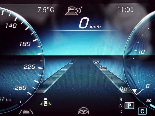 Ａクラスセダン Ａ２５０　４マチックセダン　ＡＭＧライン　禁煙車　パノラマサンルーフ　レーダーセーフティパッケージ　純正ナビゲーション　バックカメラＴＶ　ＡＣＣ　ＢＳＭ　ＬＥＤヘッドライト　パワーシート＆ヒーター　キーレスゴー　アクティブパーキングアシスト（17枚目）