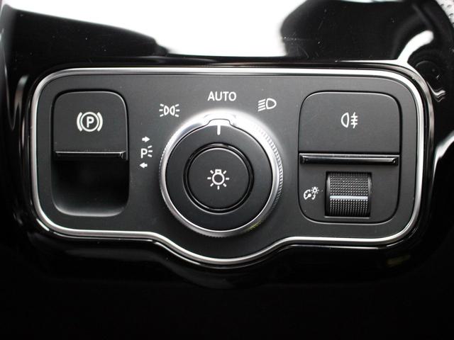 Ａクラスセダン Ａ２５０　４マチックセダン　ＡＭＧライン　禁煙車　パノラマサンルーフ　レーダーセーフティパッケージ　純正ナビゲーション　バックカメラＴＶ　ＡＣＣ　ＢＳＭ　ＬＥＤヘッドライト　パワーシート＆ヒーター　キーレスゴー　アクティブパーキングアシスト（41枚目）