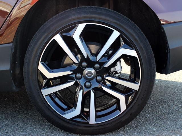 Ｖ４０ クロスカントリー　Ｔ５　ＡＷＤ　モメンタム　禁煙車　純正ナビゲーション　バックカメラ　ＴＶ　アダプティブクルーズコントロール　ブラインドスポットモニター　レーンキーピングエイド　フルＬＥＤヘッドライト　デイタイムランニングライト　シートヒーター（21枚目）