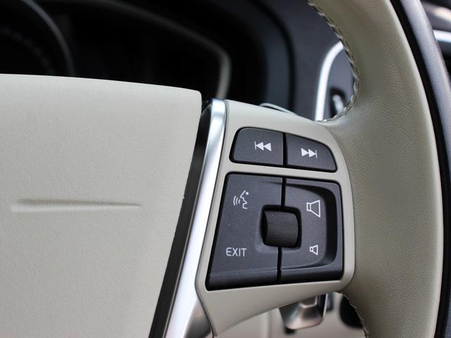 Ｖ４０ クロスカントリー　Ｔ５　ＡＷＤ　モメンタム　禁煙車　純正ナビゲーション　バックカメラ　ＴＶ　アダプティブクルーズコントロール　ブラインドスポットモニター　レーンキーピングエイド　フルＬＥＤヘッドライト　デイタイムランニングライト　シートヒーター（31枚目）