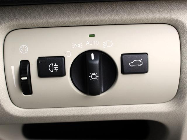 Ｖ４０ クロスカントリー　Ｔ５　ＡＷＤ　モメンタム　禁煙車　純正ナビゲーション　バックカメラ　ＴＶ　アダプティブクルーズコントロール　ブラインドスポットモニター　レーンキーピングエイド　フルＬＥＤヘッドライト　デイタイムランニングライト　シートヒーター（36枚目）