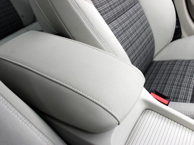 Ｖ４０ クロスカントリー　Ｔ５　ＡＷＤ　モメンタム　禁煙車　純正ナビゲーション　バックカメラ　ＴＶ　アダプティブクルーズコントロール　ブラインドスポットモニター　レーンキーピングエイド　フルＬＥＤヘッドライト　デイタイムランニングライト　シートヒーター（45枚目）