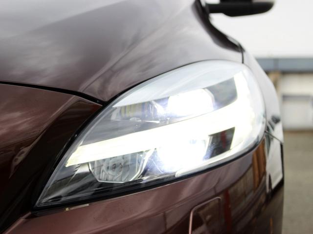 Ｖ４０ クロスカントリー　Ｔ５　ＡＷＤ　モメンタム　禁煙車　純正ナビゲーション　バックカメラ　ＴＶ　アダプティブクルーズコントロール　ブラインドスポットモニター　レーンキーピングエイド　フルＬＥＤヘッドライト　デイタイムランニングライト　シートヒーター（67枚目）