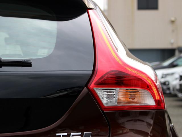 Ｖ４０ クロスカントリー　Ｔ５　ＡＷＤ　モメンタム　禁煙車　純正ナビゲーション　バックカメラ　ＴＶ　アダプティブクルーズコントロール　ブラインドスポットモニター　レーンキーピングエイド　フルＬＥＤヘッドライト　デイタイムランニングライト　シートヒーター（73枚目）