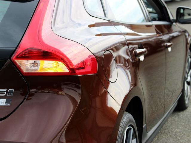 Ｖ４０ クロスカントリー　Ｔ５　ＡＷＤ　モメンタム　禁煙車　純正ナビゲーション　バックカメラ　ＴＶ　アダプティブクルーズコントロール　ブラインドスポットモニター　レーンキーピングエイド　フルＬＥＤヘッドライト　デイタイムランニングライト　シートヒーター（78枚目）