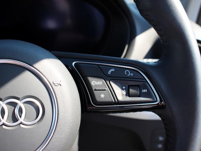 AUDI Q2 HASHTAG CONTRAST STYLING