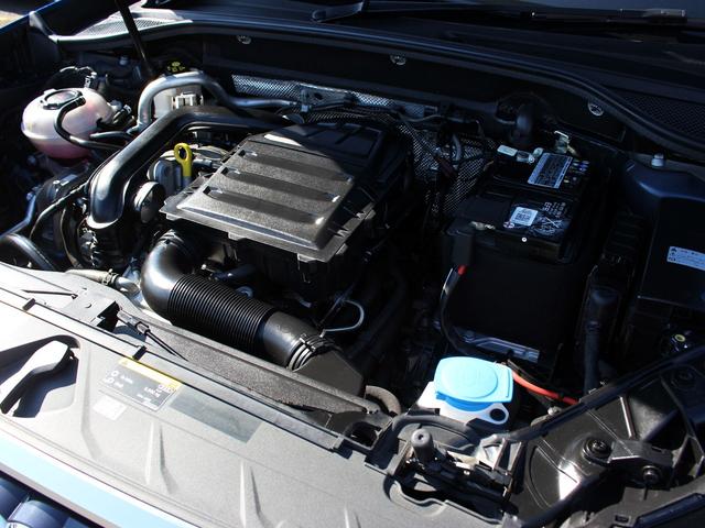 AUDI Q2 HASHTAG CONTRAST STYLING