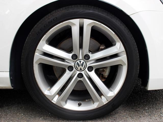 パサートヴァリアント Rラインエディション 禁煙車 買取車 純正ナビゲーションシステム バックカメラ TV 電動レザーシート&ヒーター バイキセノンヘッドライト 純正18インチアルミホイール アイドリングストップ クルーズコントロール ETC(16枚目)