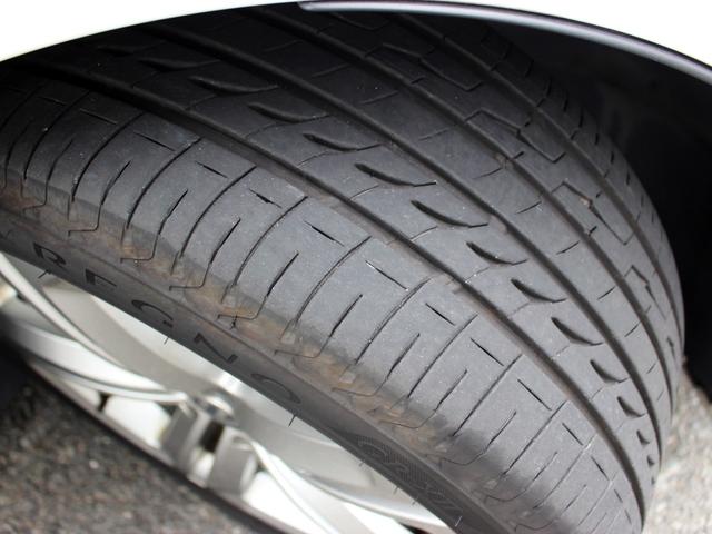 パサートヴァリアント Rラインエディション 禁煙車 買取車 純正ナビゲーションシステム バックカメラ TV 電動レザーシート&ヒーター バイキセノンヘッドライト 純正18インチアルミホイール アイドリングストップ クルーズコントロール ETC(20枚目)