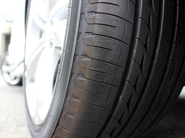 パサートヴァリアント Rラインエディション 禁煙車 買取車 純正ナビゲーションシステム バックカメラ TV 電動レザーシート&ヒーター バイキセノンヘッドライト 純正18インチアルミホイール アイドリングストップ クルーズコントロール ETC(22枚目)