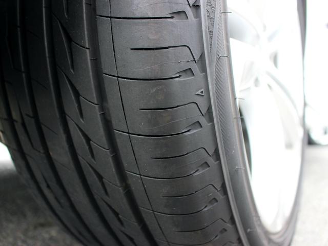 パサートヴァリアント Rラインエディション 禁煙車 買取車 純正ナビゲーションシステム バックカメラ TV 電動レザーシート&ヒーター バイキセノンヘッドライト 純正18インチアルミホイール アイドリングストップ クルーズコントロール ETC(23枚目)