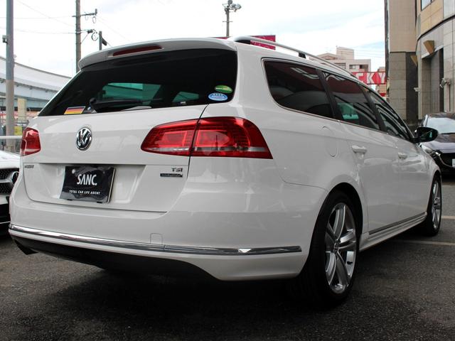 パサートヴァリアント Rラインエディション 禁煙車 買取車 純正ナビゲーションシステム バックカメラ TV 電動レザーシート&ヒーター バイキセノンヘッドライト 純正18インチアルミホイール アイドリングストップ クルーズコントロール ETC(27枚目)