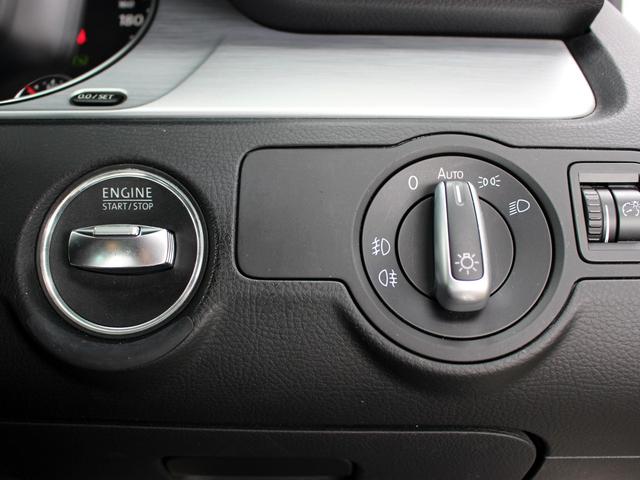 パサートヴァリアント Rラインエディション 禁煙車 買取車 純正ナビゲーションシステム バックカメラ TV 電動レザーシート&ヒーター バイキセノンヘッドライト 純正18インチアルミホイール アイドリングストップ クルーズコントロール ETC(39枚目)