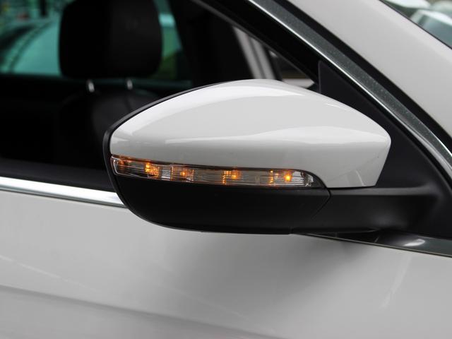 パサートヴァリアント Rラインエディション 禁煙車 買取車 純正ナビゲーションシステム バックカメラ TV 電動レザーシート&ヒーター バイキセノンヘッドライト 純正18インチアルミホイール アイドリングストップ クルーズコントロール ETC(79枚目)