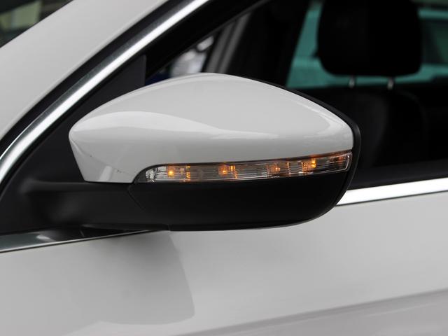 パサートヴァリアント Rラインエディション 禁煙車 買取車 純正ナビゲーションシステム バックカメラ TV 電動レザーシート&ヒーター バイキセノンヘッドライト 純正18インチアルミホイール アイドリングストップ クルーズコントロール ETC(80枚目)