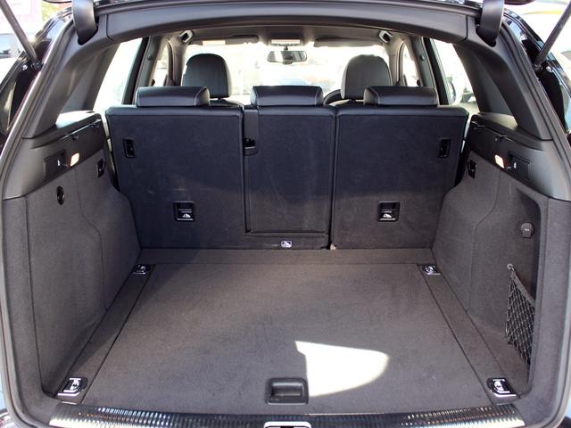 Q5 2.0TFSIクワトロ 禁煙車 パワーリアゲート MMIナビゲーション バックカメラ TV サイドビューカメラ 電動ハーフレザーシート アドバンストキー バイキセノンヘッドライト ヒルディセントコントロール パーキングエイド(16枚目)