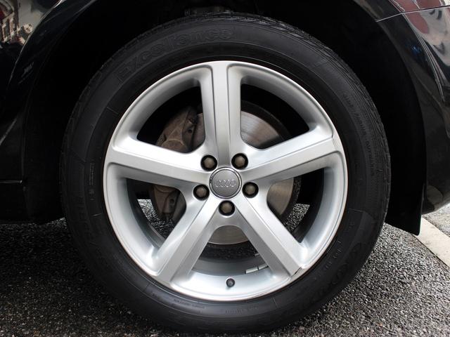 Q5 2.0TFSIクワトロ 禁煙車 パワーリアゲート MMIナビゲーション バックカメラ TV サイドビューカメラ 電動ハーフレザーシート アドバンストキー バイキセノンヘッドライト ヒルディセントコントロール パーキングエイド(18枚目)