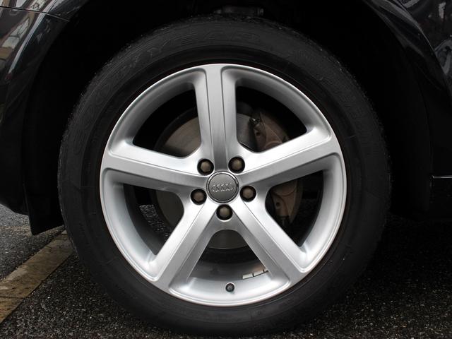 Q5 2.0TFSIクワトロ 禁煙車 パワーリアゲート MMIナビゲーション バックカメラ TV サイドビューカメラ 電動ハーフレザーシート アドバンストキー バイキセノンヘッドライト ヒルディセントコントロール パーキングエイド(20枚目)