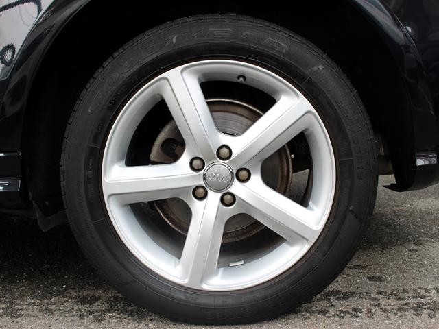 Q5 2.0TFSIクワトロ 禁煙車 パワーリアゲート MMIナビゲーション バックカメラ TV サイドビューカメラ 電動ハーフレザーシート アドバンストキー バイキセノンヘッドライト ヒルディセントコントロール パーキングエイド(21枚目)