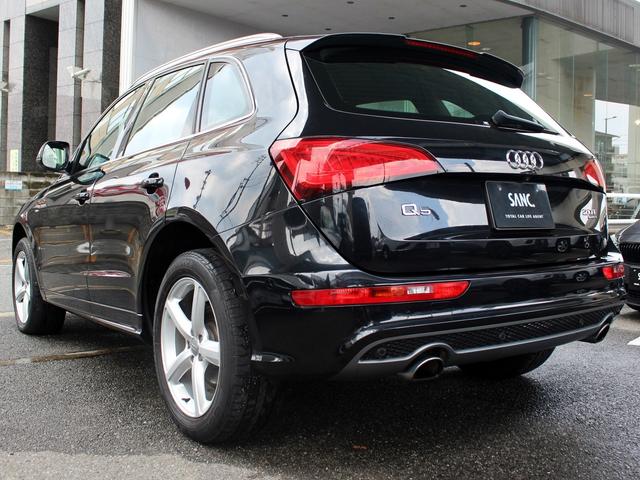 Q5 2.0TFSIクワトロ 禁煙車 パワーリアゲート MMIナビゲーション バックカメラ TV サイドビューカメラ 電動ハーフレザーシート アドバンストキー バイキセノンヘッドライト ヒルディセントコントロール パーキングエイド(25枚目)