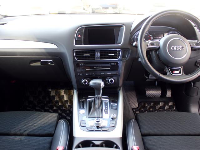 Q5 2.0TFSIクワトロ 禁煙車 パワーリアゲート MMIナビゲーション バックカメラ TV サイドビューカメラ 電動ハーフレザーシート アドバンストキー バイキセノンヘッドライト ヒルディセントコントロール パーキングエイド(29枚目)