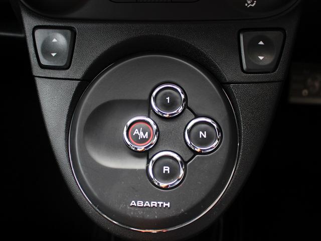 アバルト500 ベースグレード 禁煙車 キセノンヘッドライト フォグライト ヘッドライトウォッシャー リアパーキングセンサー ETC スポーツモード オートエアコン パドルスイッチ ウインドウバイザー 純正16インチアルミホイール(4枚目)