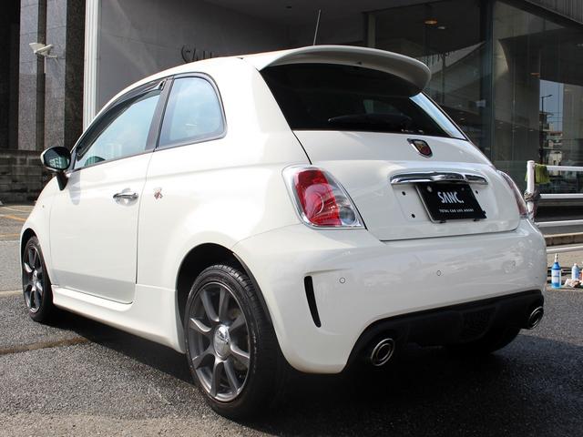 アバルト500 ベースグレード 禁煙車 キセノンヘッドライト フォグライト ヘッドライトウォッシャー リアパーキングセンサー ETC スポーツモード オートエアコン パドルスイッチ ウインドウバイザー 純正16インチアルミホイール(27枚目)