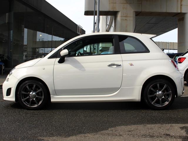 アバルト500 ベースグレード 禁煙車 キセノンヘッドライト フォグライト ヘッドライトウォッシャー リアパーキングセンサー ETC スポーツモード オートエアコン パドルスイッチ ウインドウバイザー 純正16インチアルミホイール(30枚目)