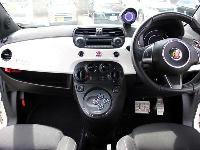 アバルト500 ベースグレード 禁煙車 キセノンヘッドライト フォグライト ヘッドライトウォッシャー リアパーキングセンサー ETC スポーツモード オートエアコン パドルスイッチ ウインドウバイザー 純正16インチアルミホイール(31枚目)
