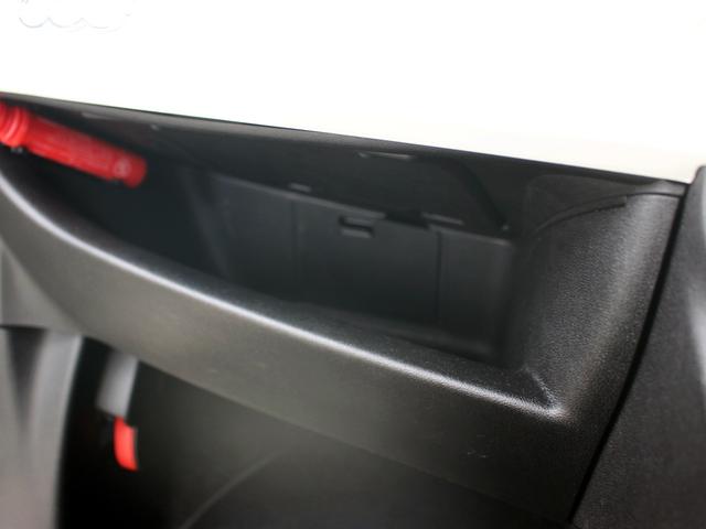 アバルト500 ベースグレード 禁煙車 キセノンヘッドライト フォグライト ヘッドライトウォッシャー リアパーキングセンサー ETC スポーツモード オートエアコン パドルスイッチ ウインドウバイザー 純正16インチアルミホイール(45枚目)