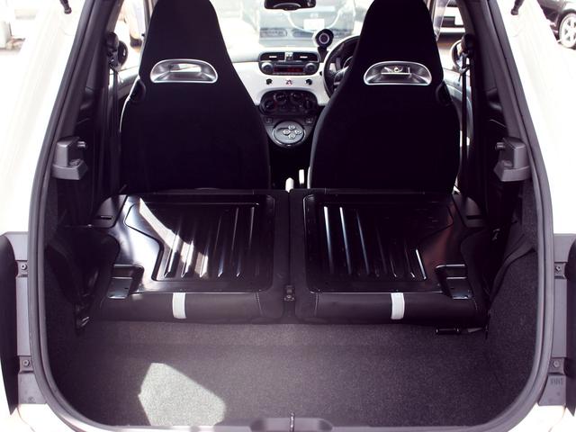 アバルト500 ベースグレード 禁煙車 キセノンヘッドライト フォグライト ヘッドライトウォッシャー リアパーキングセンサー ETC スポーツモード オートエアコン パドルスイッチ ウインドウバイザー 純正16インチアルミホイール(63枚目)