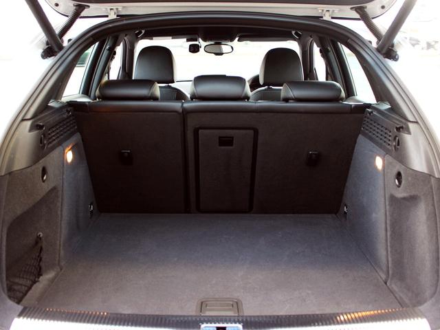 RS Q3 ベースグレード 禁煙車 ダイヤモンドステッチレザーシート パワーシート&ヒーター オートマチックテールゲート 20インチアルミホイール アシスタンスパッケージ BOSEサウンドシステム MMIナビゲーション TV(9枚目)