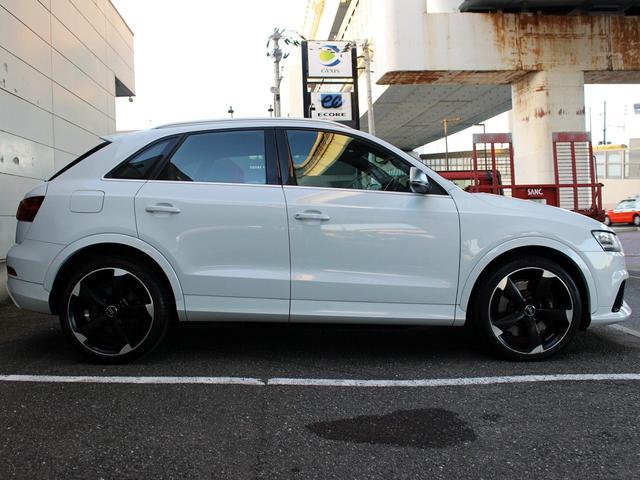 RS Q3 ベースグレード 禁煙車 ダイヤモンドステッチレザーシート パワーシート&ヒーター オートマチックテールゲート 20インチアルミホイール アシスタンスパッケージ BOSEサウンドシステム MMIナビゲーション TV(32枚目)