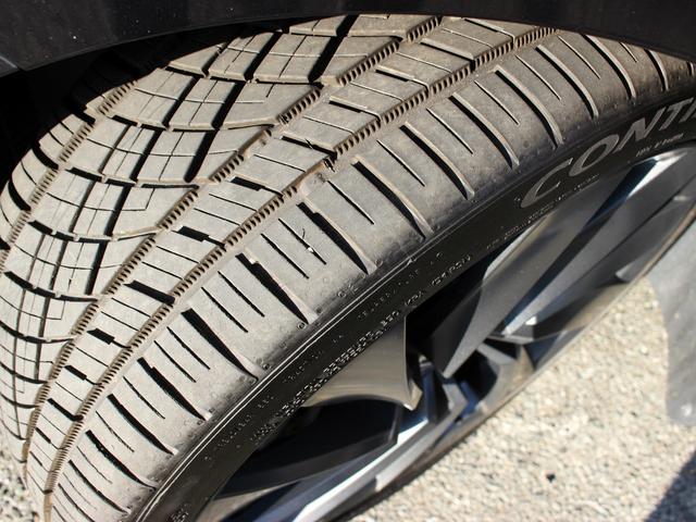 アルテオン ＴＳＩ　４モーション　Ｒラインアドバンス　禁煙車　ディスカバープロナビゲーション　ＴＶ　３６０°カメラ　アクティブインフォディスプレイ　ＤＣＣ　ＡＣＣ　ＢＳＭ　ＨＵＤ　電動レザーシート＆ヒーター　リアシートｊヒーター　パワーリアハッチ（15枚目）