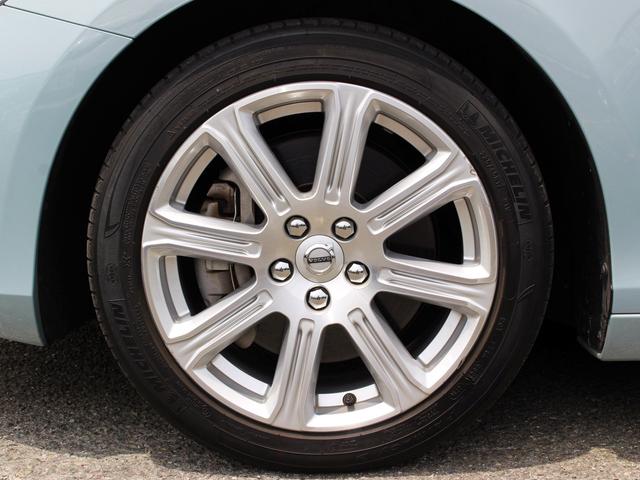 Ｖ４０ Ｔ３　クラシックエディション　１オーナー　パノラミックサンルーフ　ブロンズレザーシート　前後シートヒーター　ＡＣＣ　ＢＳＭ　純正ナビゲーション　バックカメラ　ＴＶ　ＬＥＤヘッドライト　ｈａｒｍａｎ／ｋａｒｄｏｎサウンドシステム（24枚目）