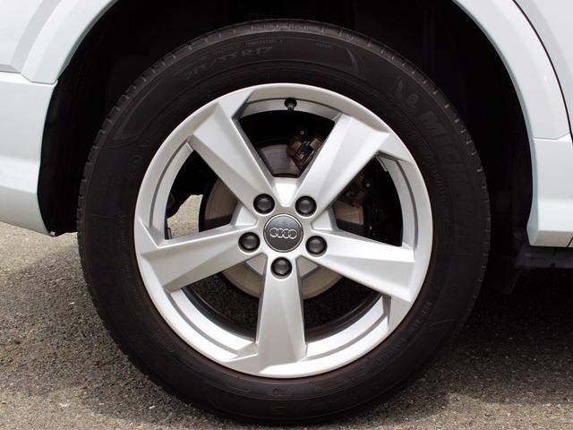 タイヤへの窒素ガス充填もオプションメニューでご用意しております。空気に比べて抜けにくく、温度差による空気圧の変化も抑えられる効果が期待できます。