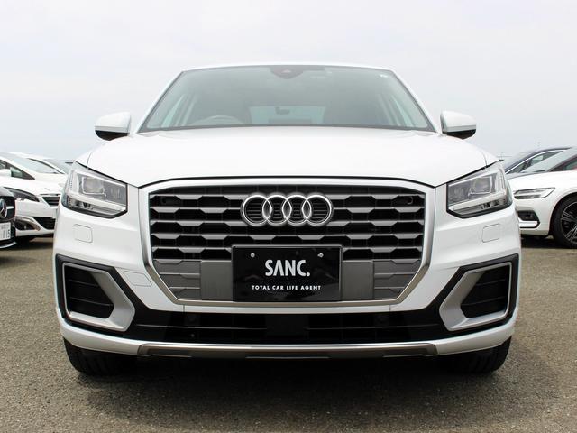 １ヶ月以内走行距離無制限保証付きです。別途有料にて１２か月、２４か月、３６か月以内走行距離無制限の延長保証制度がございます。