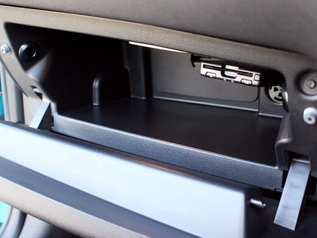 MINI クーパー コンバーチブル 禁煙車 ペッパーパッケージ 純正ナビゲーション バックカメラ シートヒーター LEDヘッドライト コンフォートアクセス インテリジェントセーフティ ユニオンジャックテールランプ アイドリングストップ(11枚目)